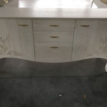 Credenza